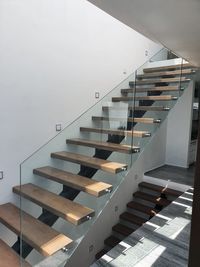 ESCALERA 1